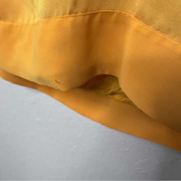 Diane von Furstenberg Silk Mikino Dress Size 6 Yellow Marigold Pleated DVF - Picture 16 of 16